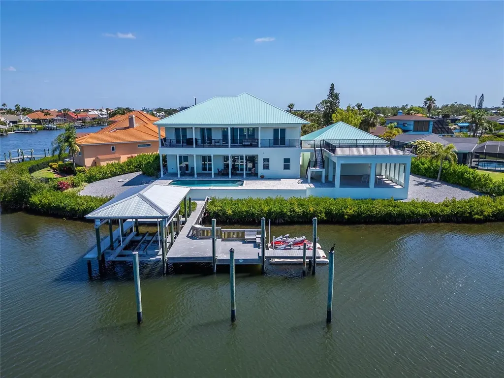 935 Chipaway Drive Apollo Beach FL 33572