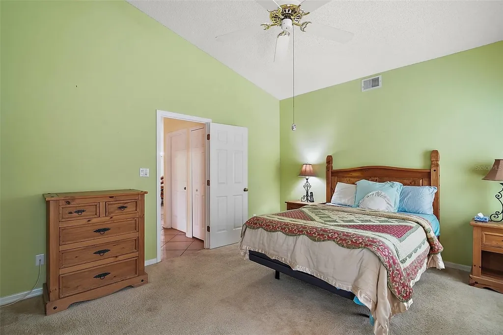25333 River Crest Drive Leesburg FL 34748