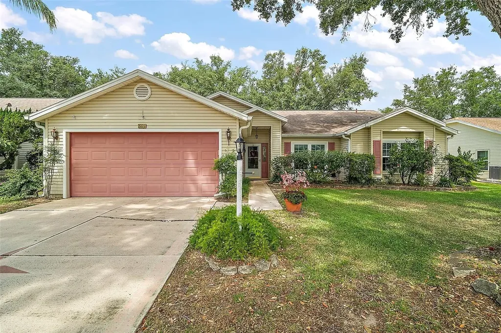 25333 River Crest Drive Leesburg FL 34748