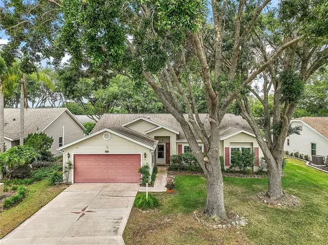 25333 River Crest Drive Leesburg FL 34748
