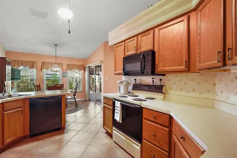 25333 River Crest Drive Leesburg FL 34748