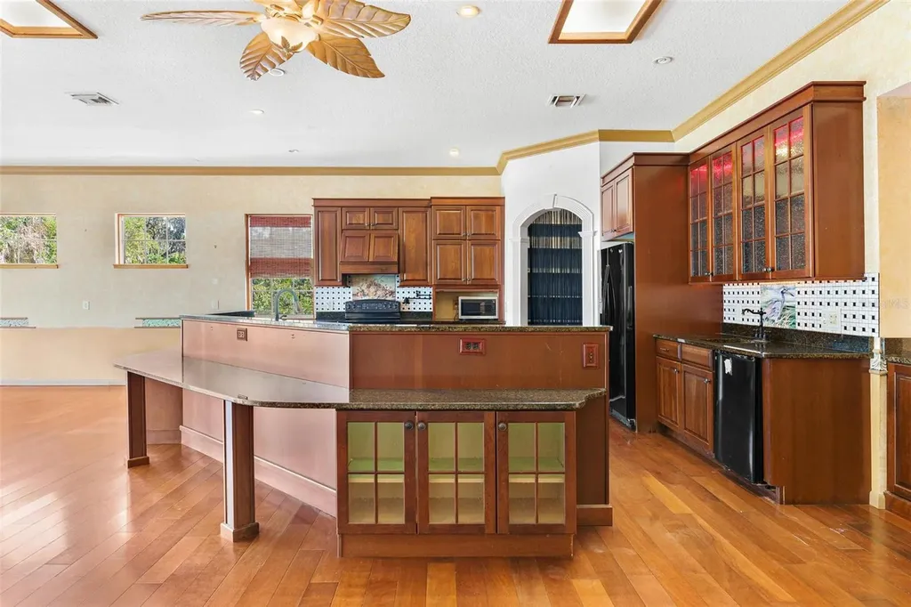 2400 N Griffin Drive Leesburg FL 34748
