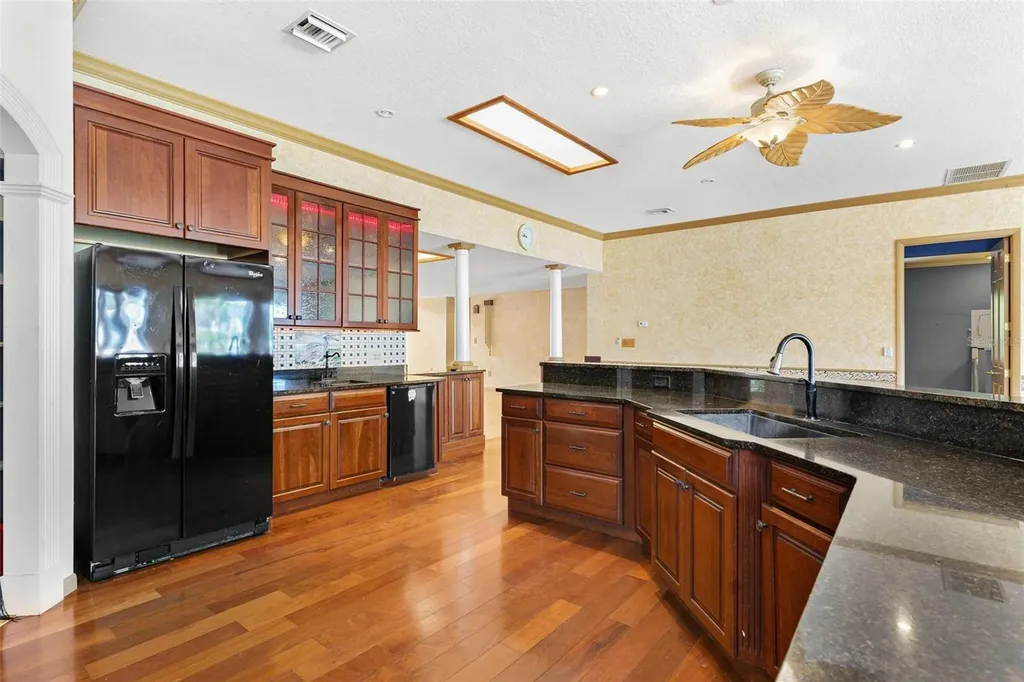 2400 N Griffin Drive Leesburg FL 34748