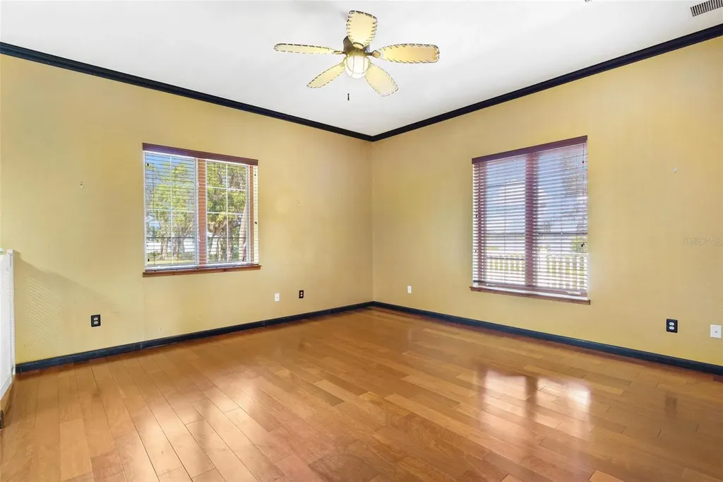 2400 N Griffin Drive Leesburg FL 34748