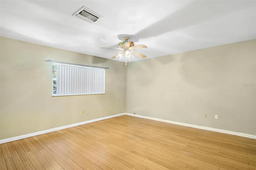 2400 N Griffin Drive Leesburg FL 34748
