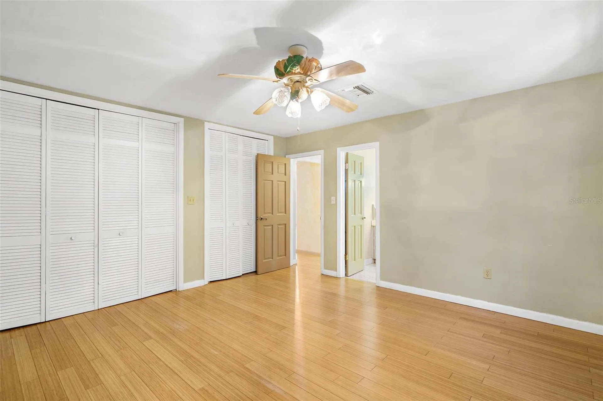 2400 N Griffin Drive Leesburg FL 34748