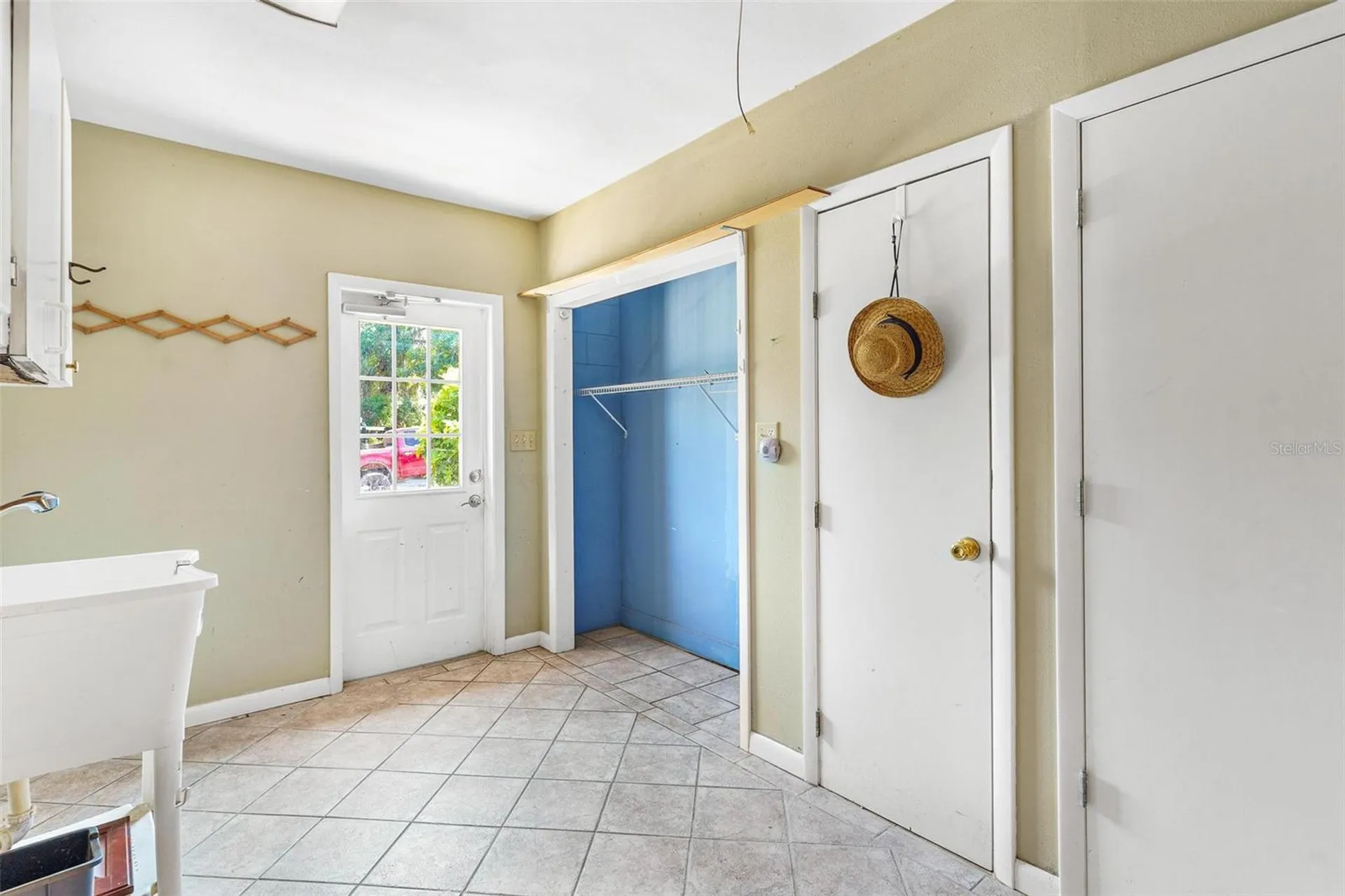 2400 N Griffin Drive Leesburg FL 34748