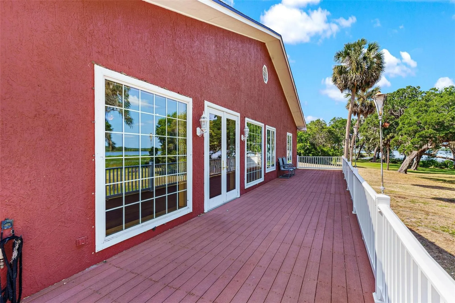 2400 N Griffin Drive Leesburg FL 34748