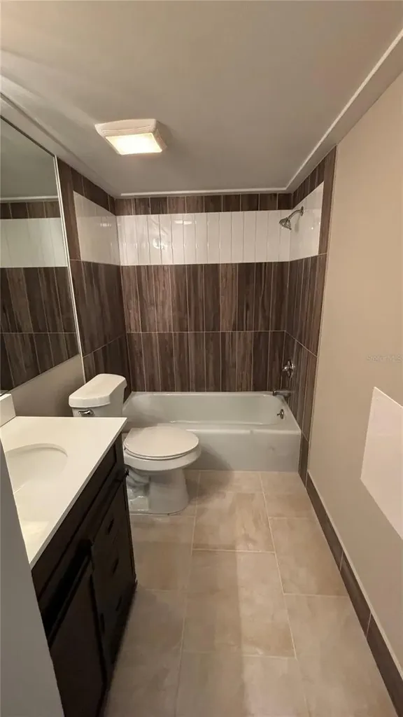 2763 Woodgate Lane Sarasota FL 34231