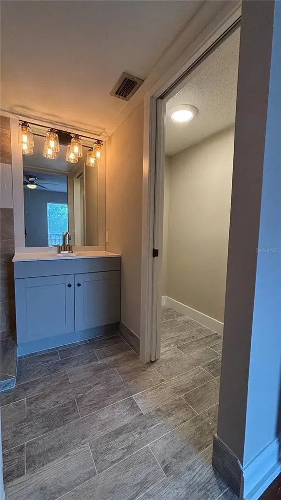 2763 Woodgate Lane Sarasota FL 34231