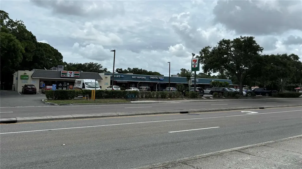 2763 Woodgate Lane Sarasota FL 34231