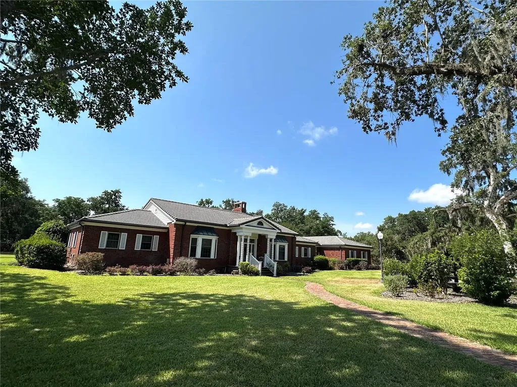 708 E Main Street Wauchula FL 33873