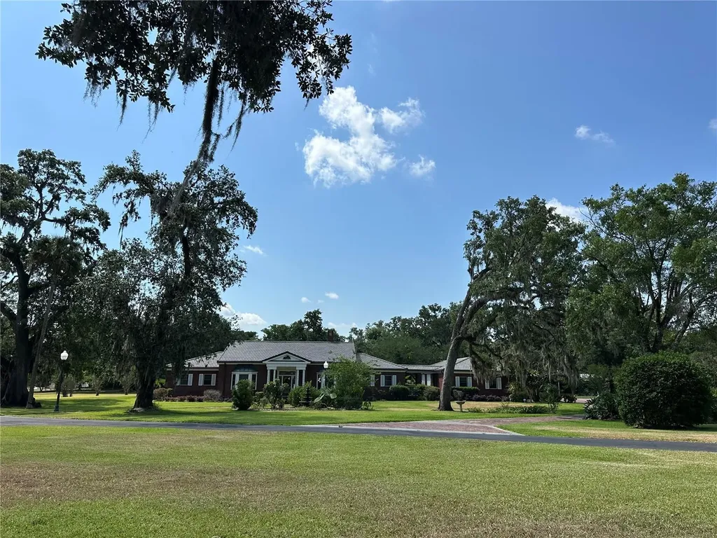 708 E Main Street Wauchula FL 33873