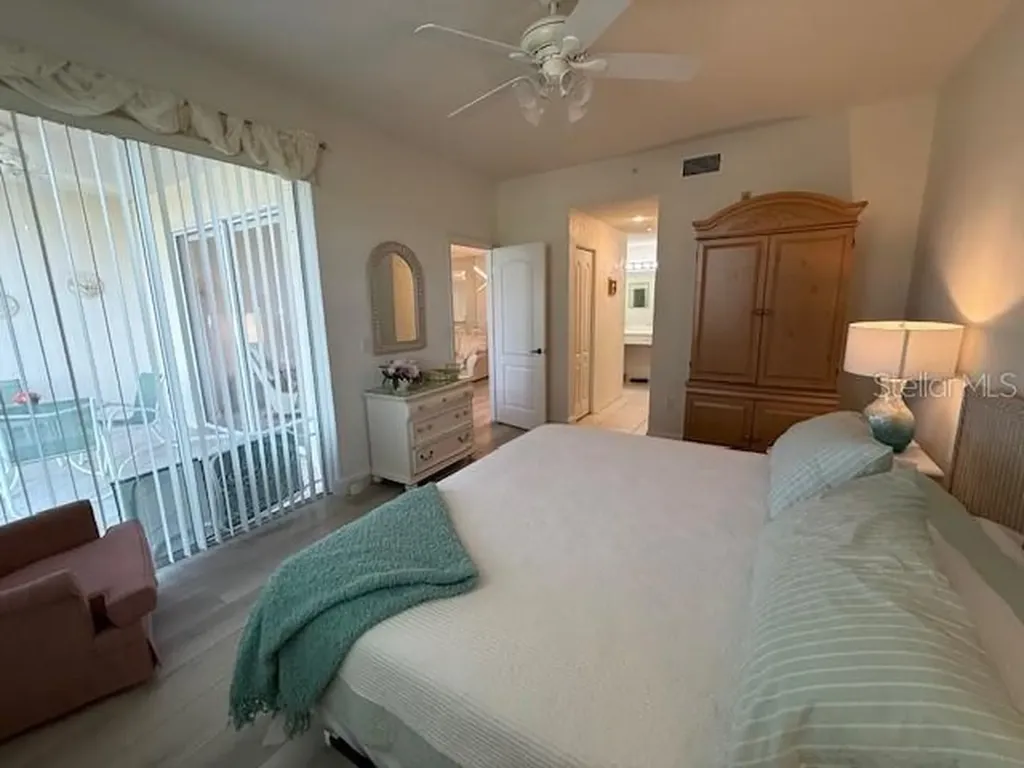 8755 Olde Hickory Avenue Sarasota FL 34238