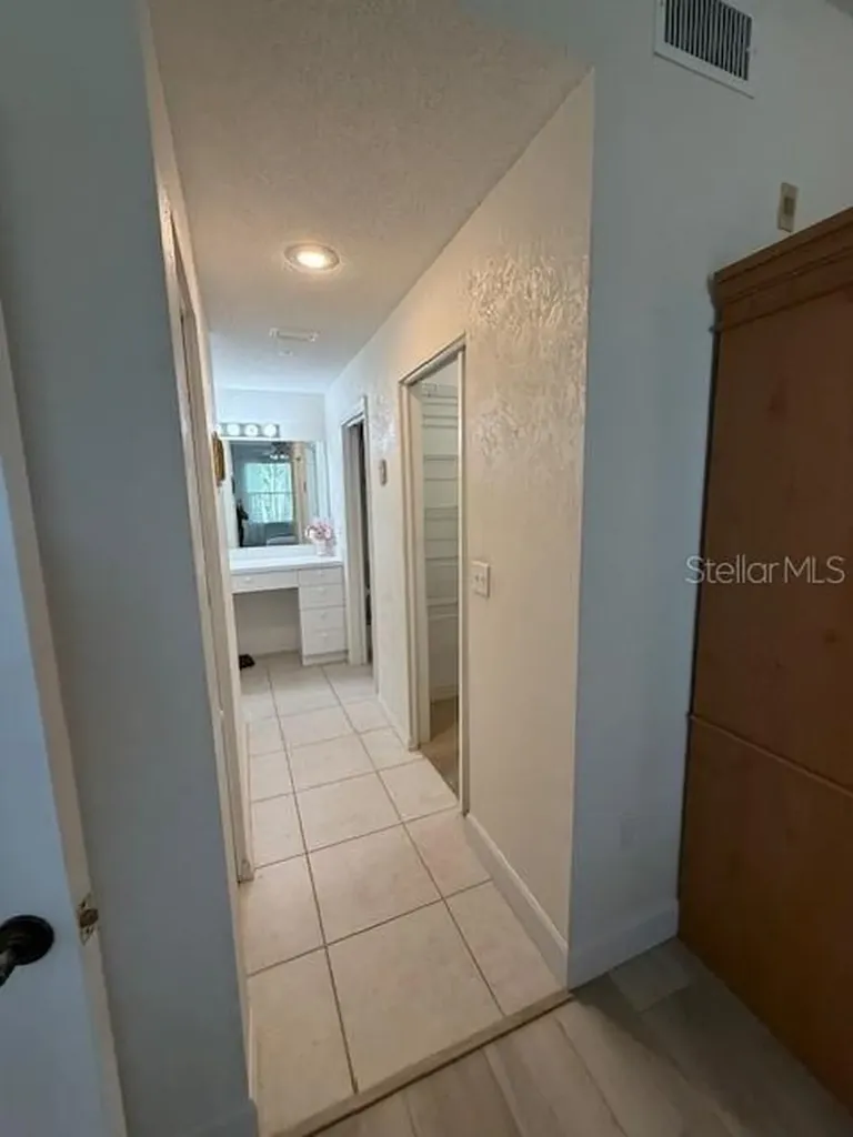 8755 Olde Hickory Avenue Sarasota FL 34238