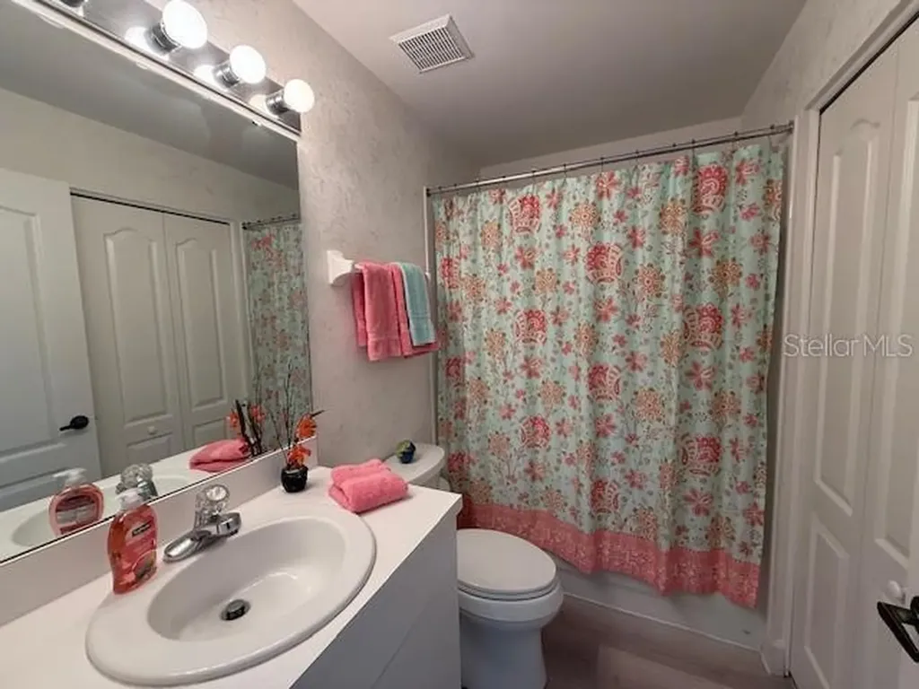 8755 Olde Hickory Avenue Sarasota FL 34238