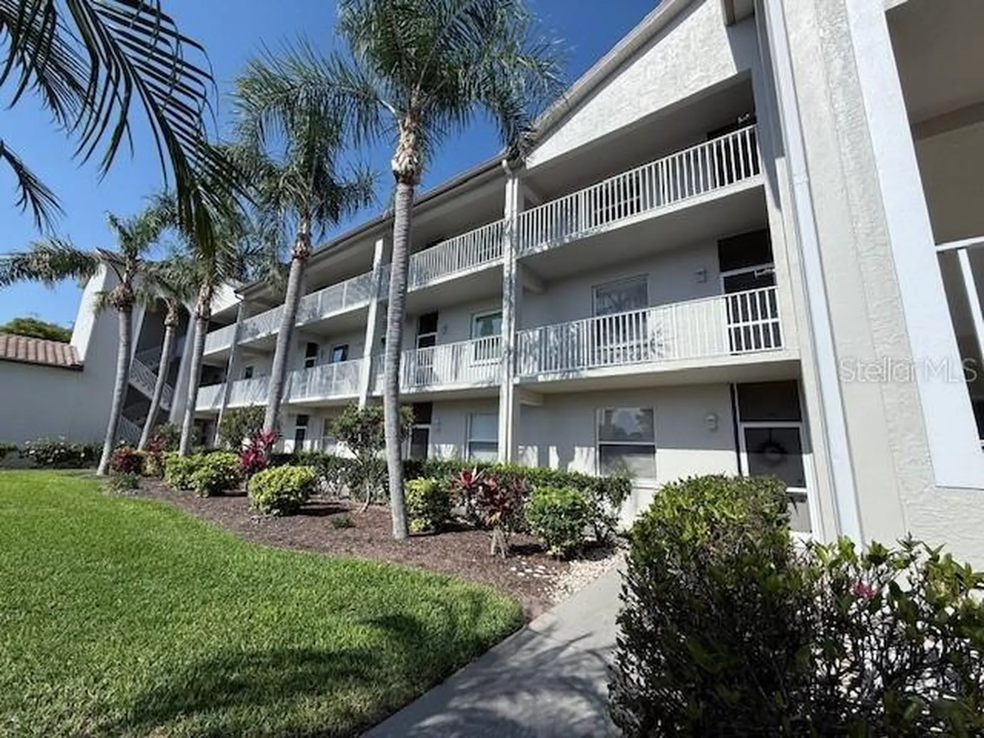 8755 Olde Hickory Avenue Sarasota FL 34238
