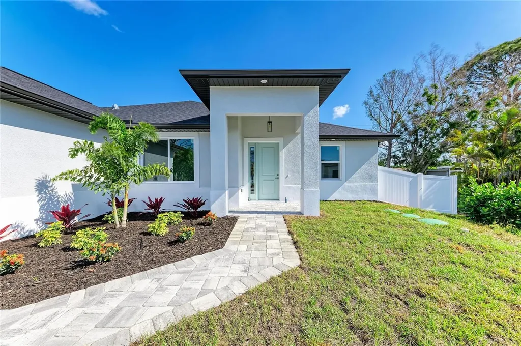 380 Holly Road Venice FL 34293