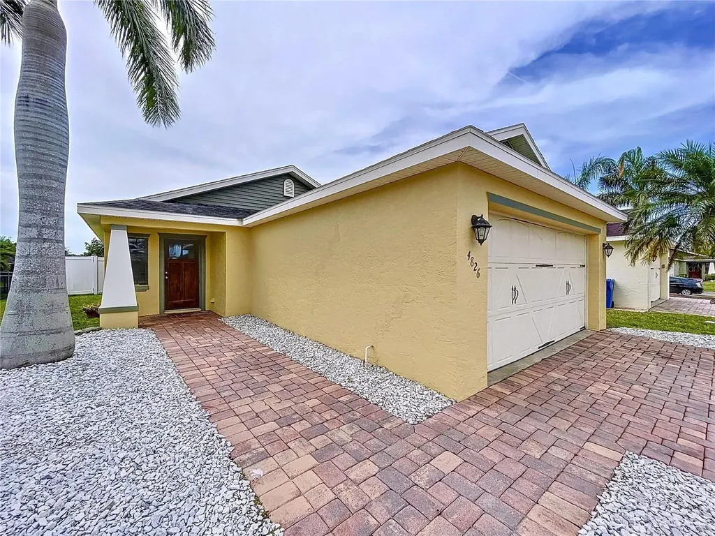 4826 San Ortebello Drive Bradenton FL 34208