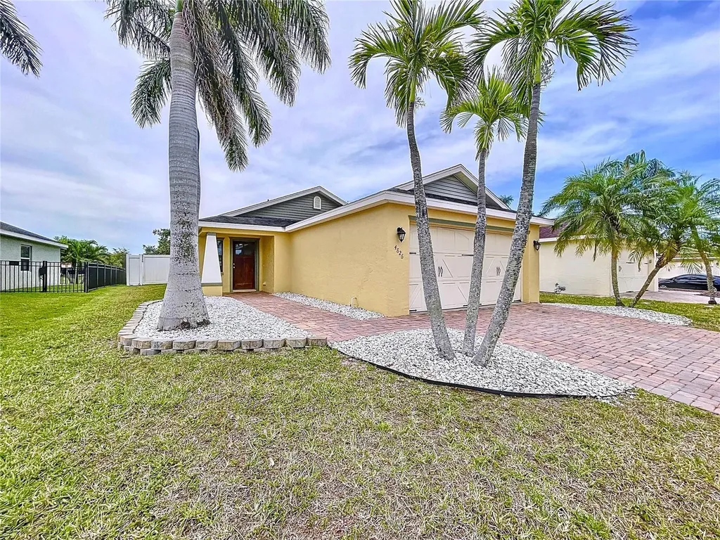 4826 San Ortebello Drive Bradenton FL 34208