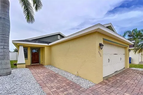4826 San Ortebello Drive Bradenton FL 34208