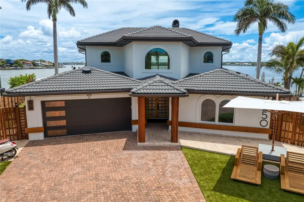 2250 Donato Drive Belleair Beach FL 33786