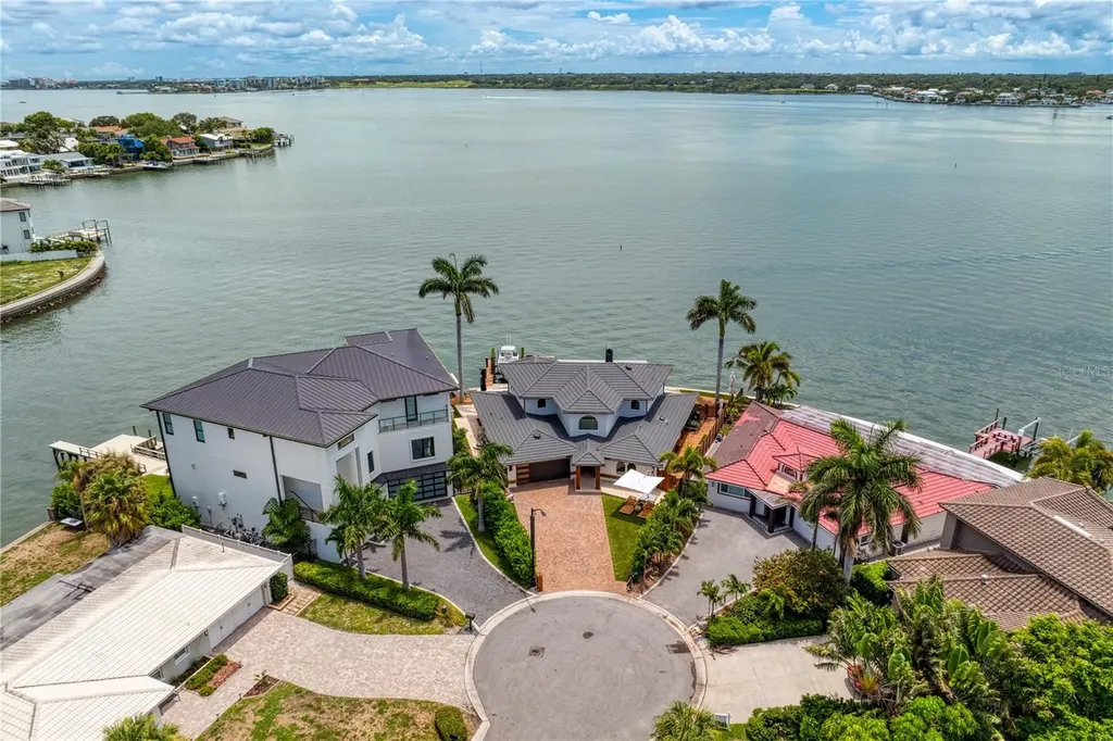 2250 Donato Drive Belleair Beach FL 33786