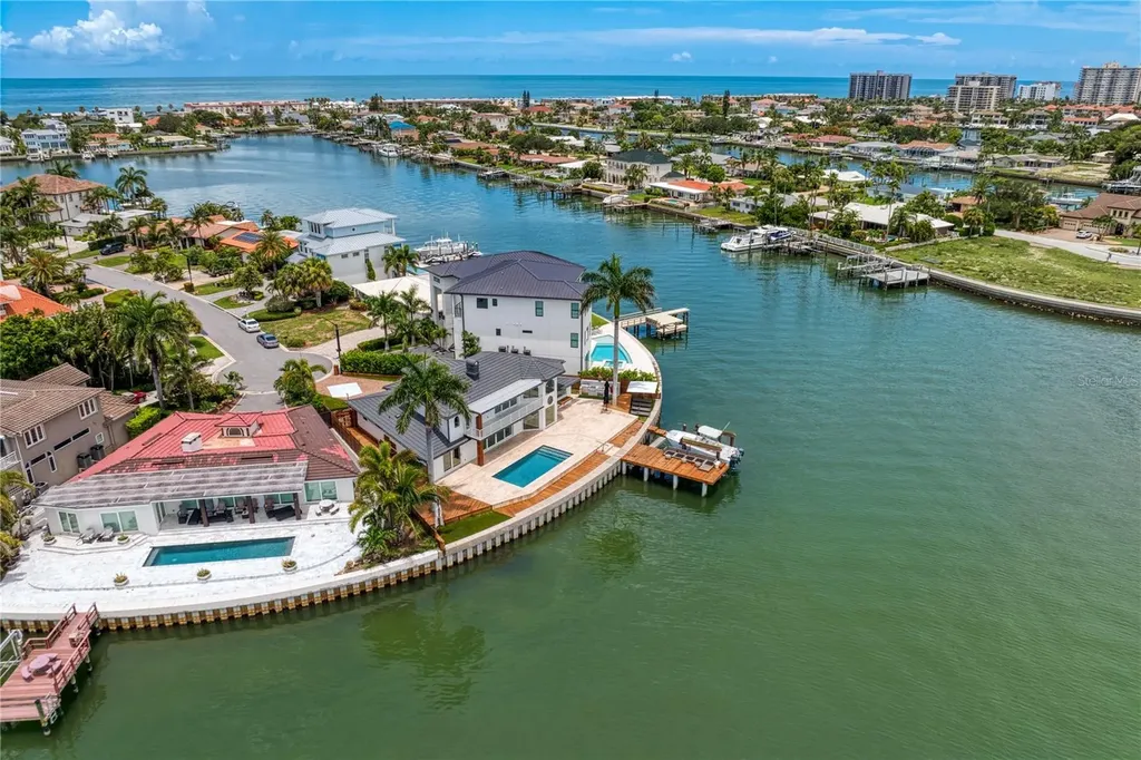 2250 Donato Drive Belleair Beach FL 33786