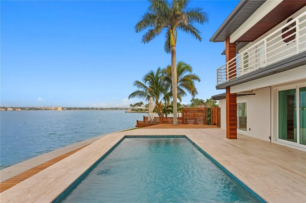 2250 Donato Drive Belleair Beach FL 33786