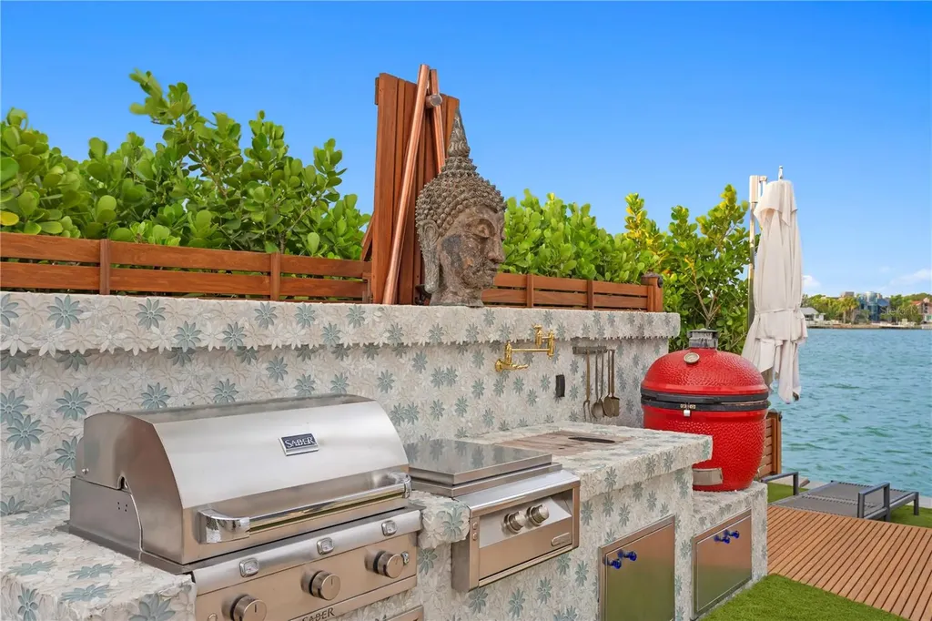 2250 Donato Drive Belleair Beach FL 33786