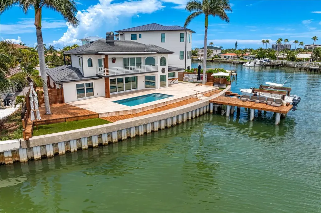 2250 Donato Drive Belleair Beach FL 33786