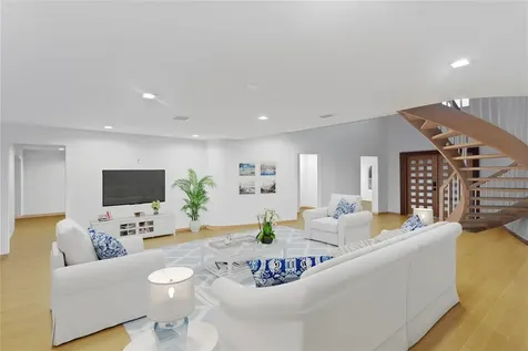 2250 Donato Drive Belleair Beach FL 33786