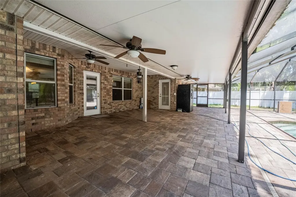2933 Blackwater Oaks Drive Mulberry FL 33860
