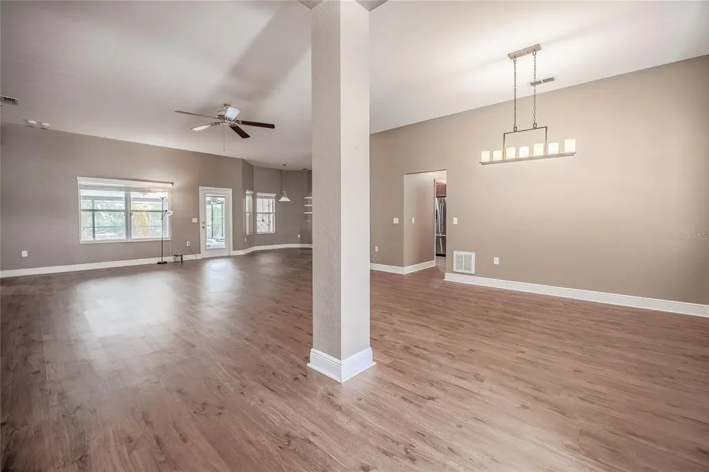 2933 Blackwater Oaks Drive Mulberry FL 33860
