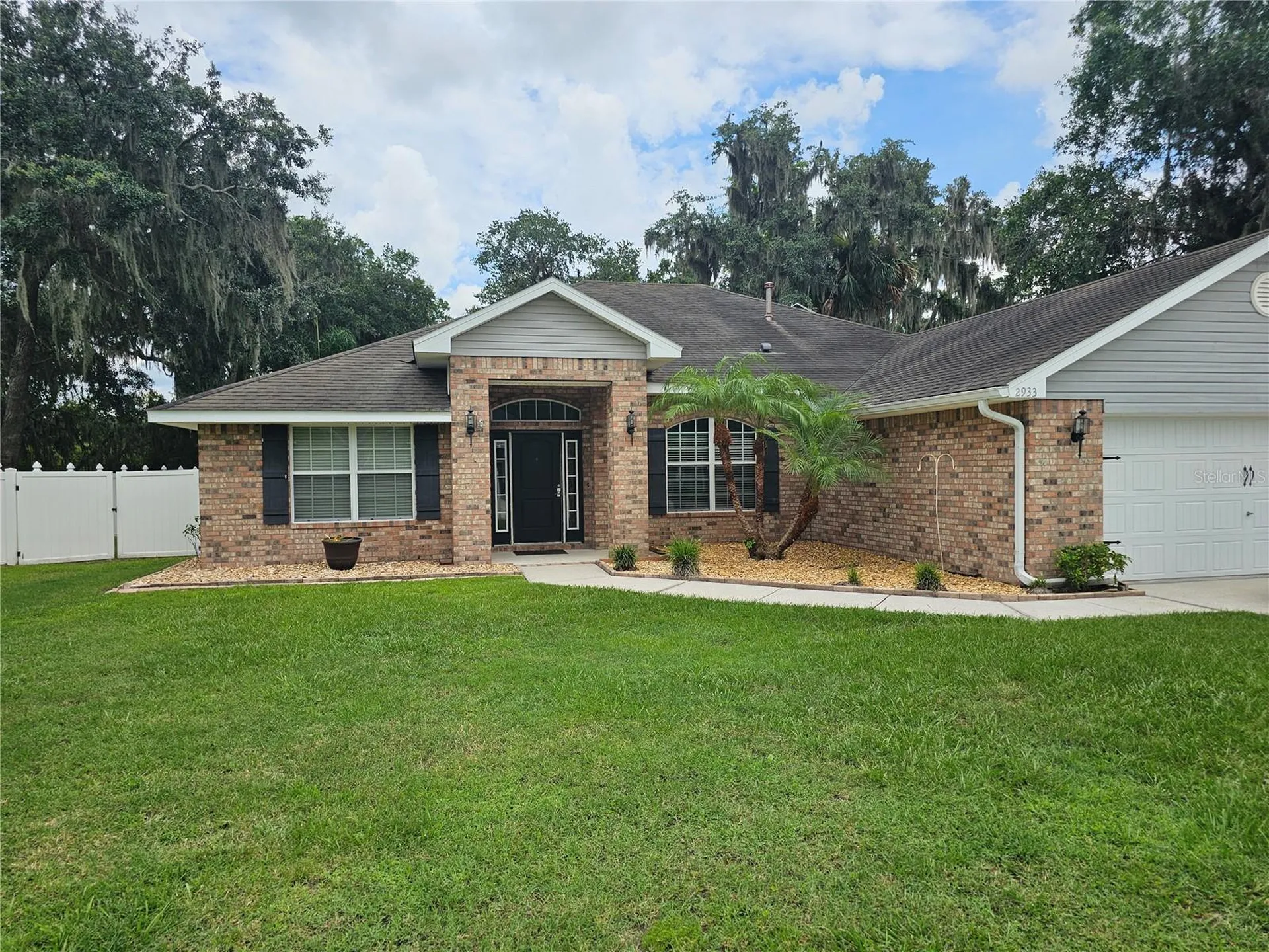 2933 Blackwater Oaks Drive Mulberry FL 33860