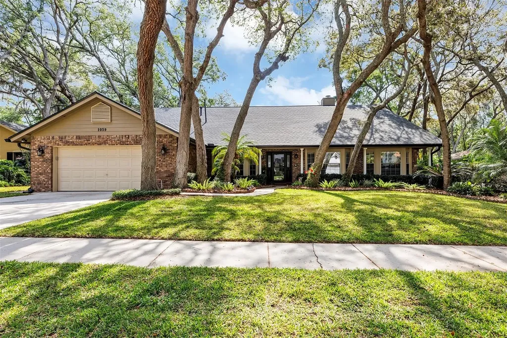 1039 Whispering Cove Casselberry FL 32707