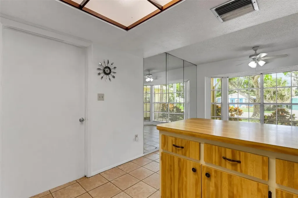 2802 Jamaica Street Sarasota FL 34231