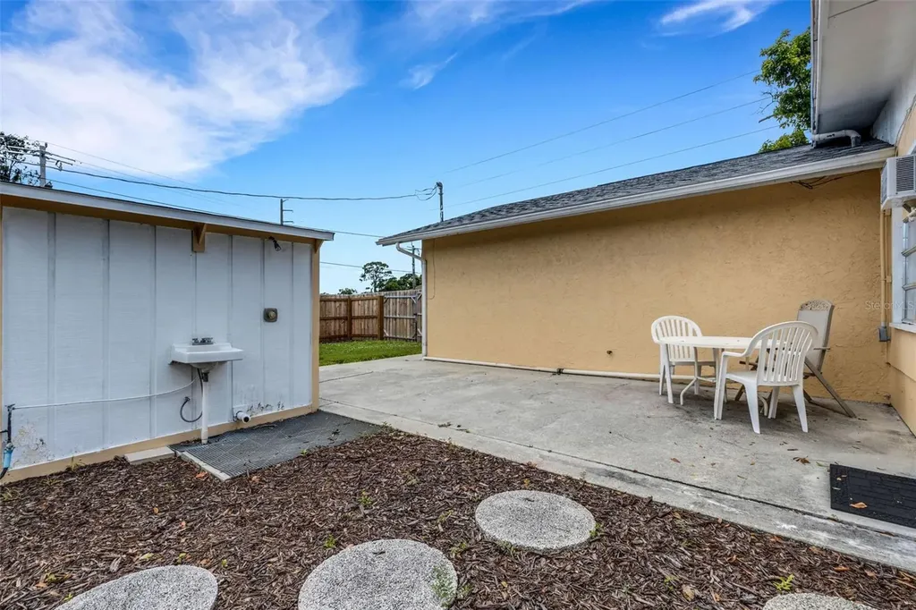 2802 Jamaica Street Sarasota FL 34231