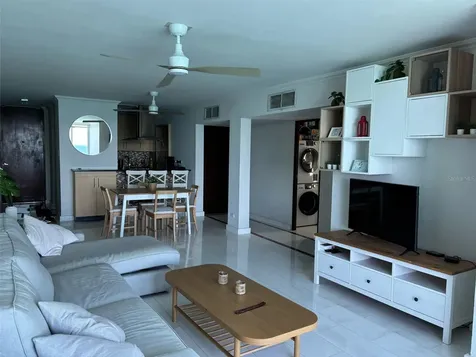 3409 Ave. Isla Verde Carolina PR 00979