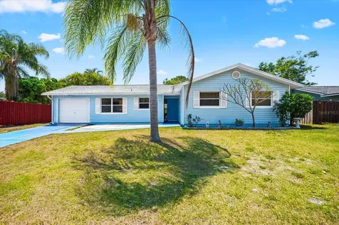 3736 Woodmont Drive Sarasota FL 34232