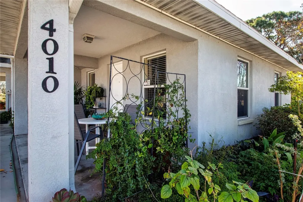 4010 N Lockwood Ridge Road Sarasota FL 34234