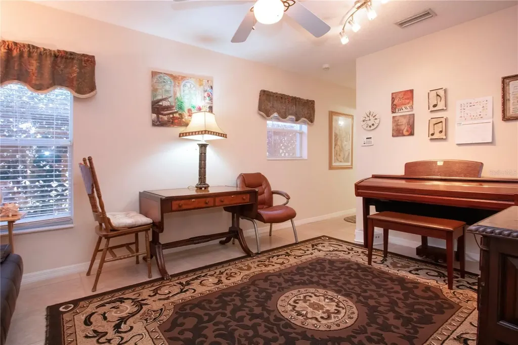 4010 N Lockwood Ridge Road Sarasota FL 34234