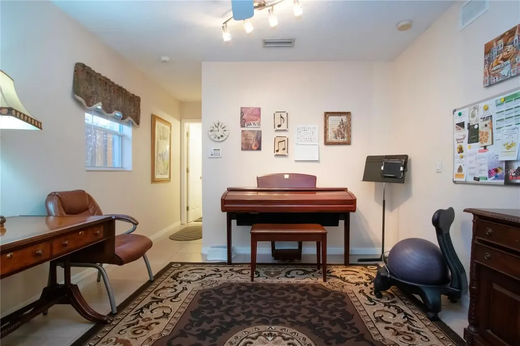 4010 N Lockwood Ridge Road Sarasota FL 34234