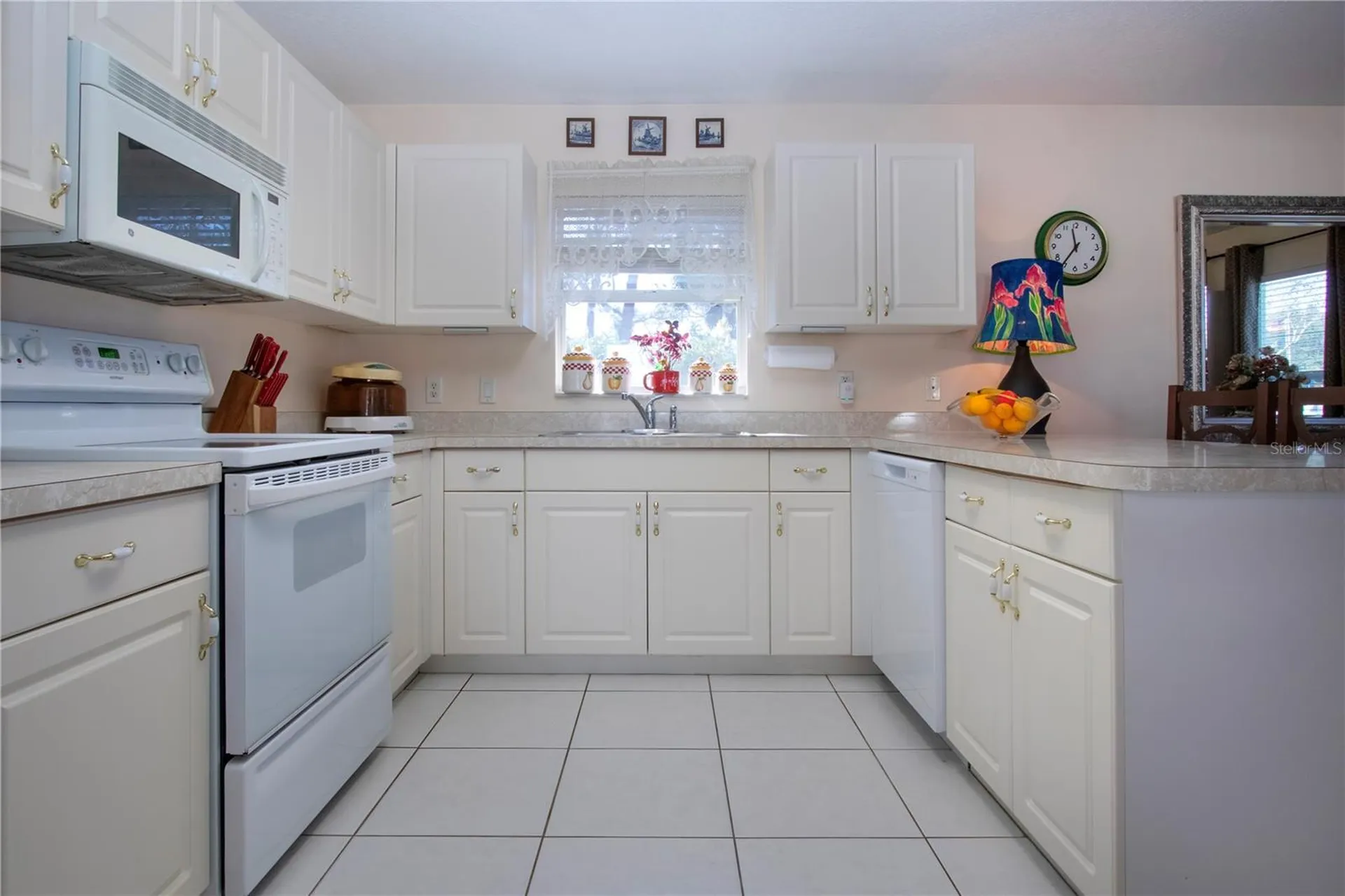 4010 N Lockwood Ridge Road Sarasota FL 34234