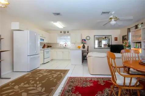 4010 N Lockwood Ridge Road Sarasota FL 34234