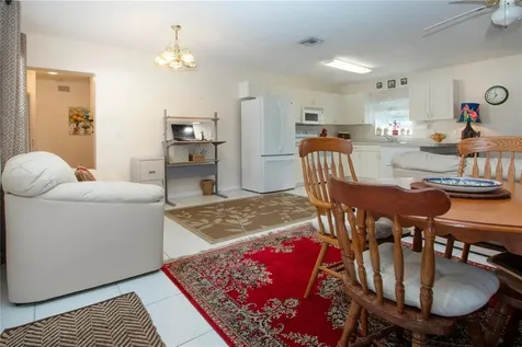 4010 N Lockwood Ridge Road Sarasota FL 34234