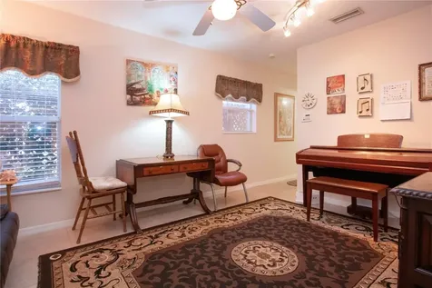 4010 N Lockwood Ridge Road Sarasota FL 34234