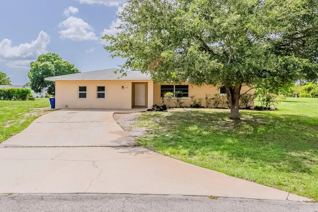 221 Seaton Avenue Lehigh Acres FL 33936