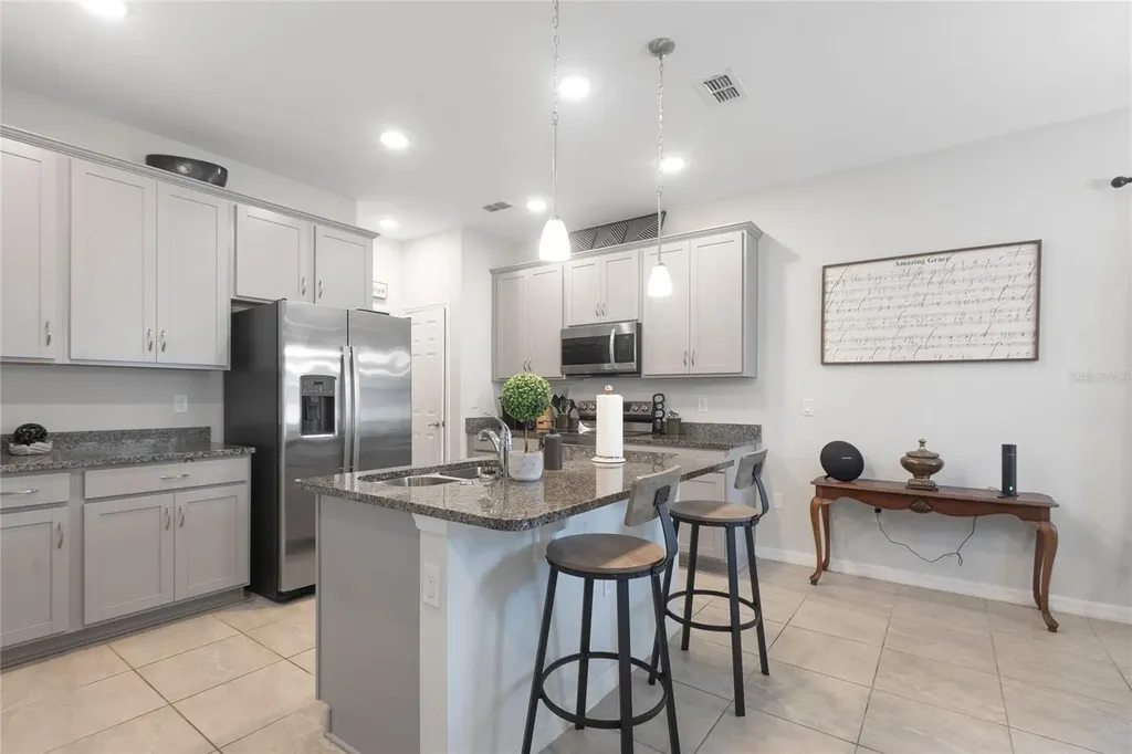 5068 Little Stream Lane Wesley Chapel FL 33545