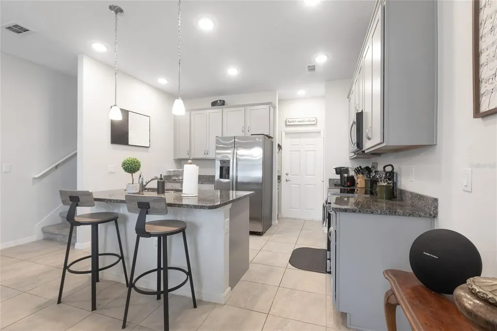 5068 Little Stream Lane Wesley Chapel FL 33545